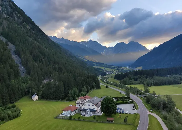 Skihotel: Hotel Bad Salomonsbrunn